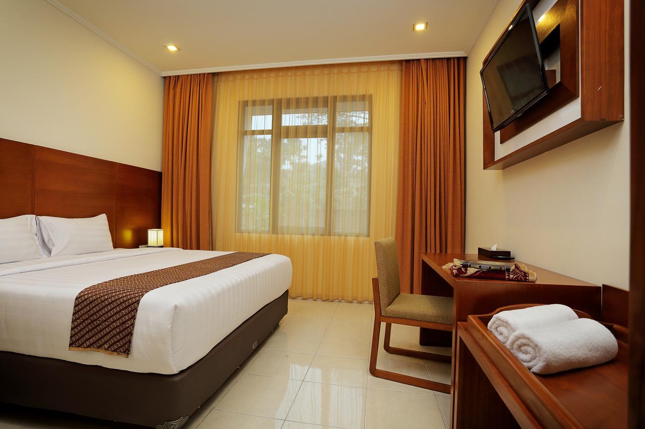 Multazam Hotel Solo Zewnętrze zdjęcie
